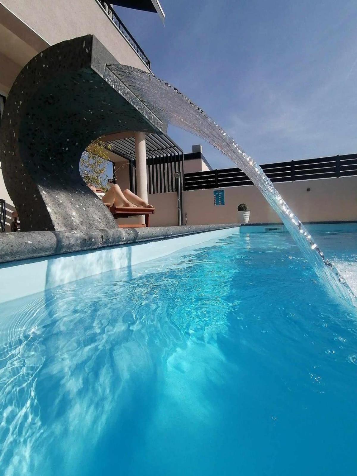 Holiday&Suite Klanac Vir Εξωτερικό φωτογραφία