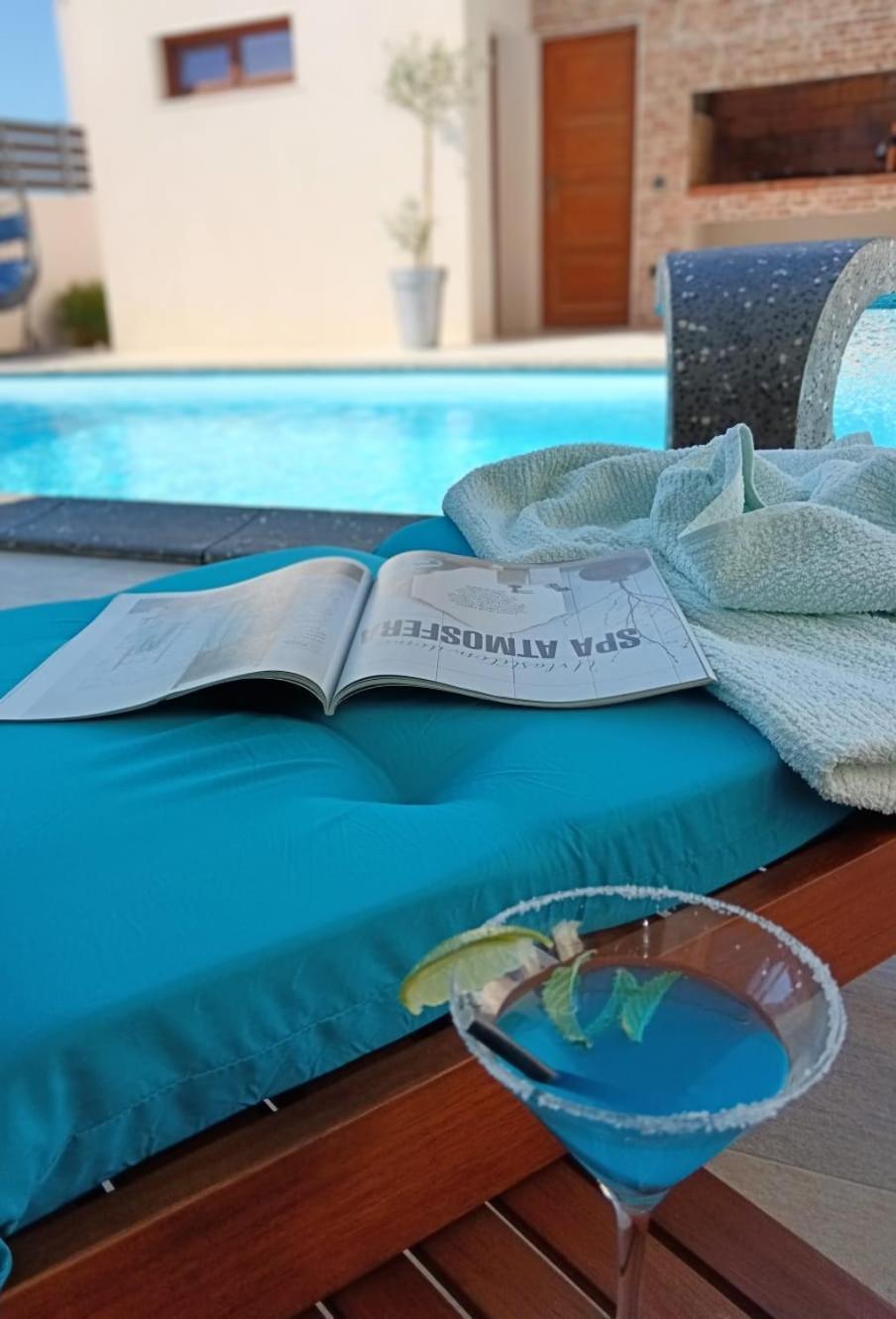 Holiday&Suite Klanac Vir Εξωτερικό φωτογραφία