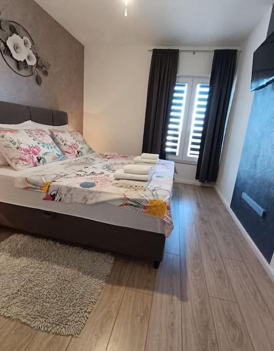 Holiday&Suite Klanac Vir Εξωτερικό φωτογραφία