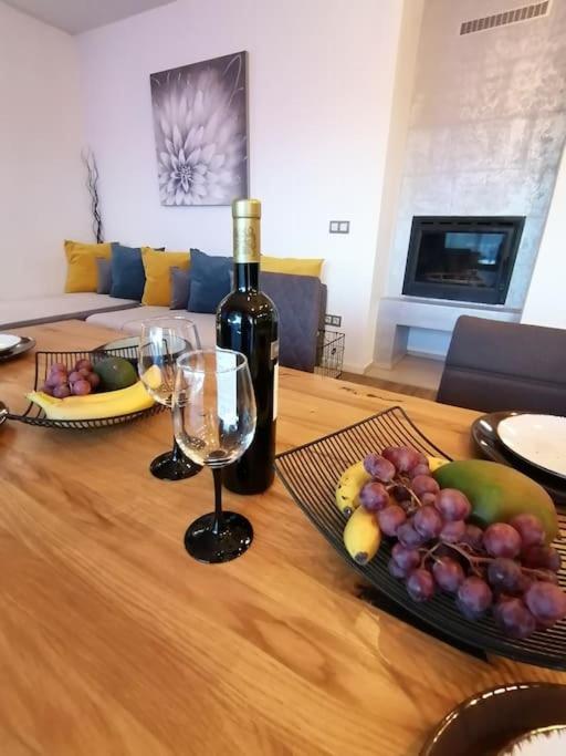 Holiday&Suite Klanac Vir Εξωτερικό φωτογραφία